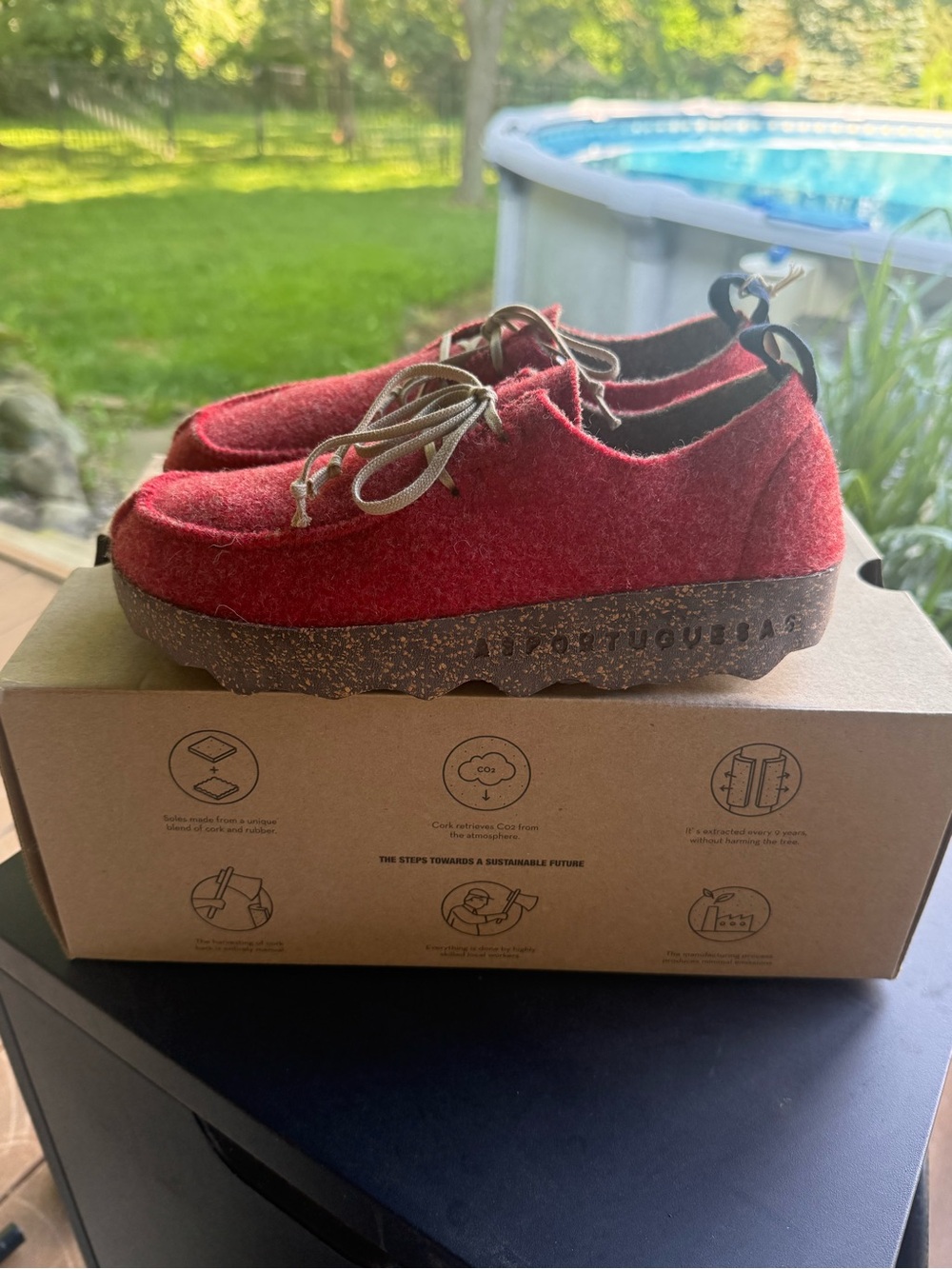 Artisanal Red Felt Clog Sneakers - ASPORTUGUESAS - Picture 4 of 8